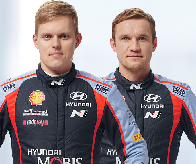 Hyundai WRC įgula Ottas Tanaka ir Martinas Jarveoja
