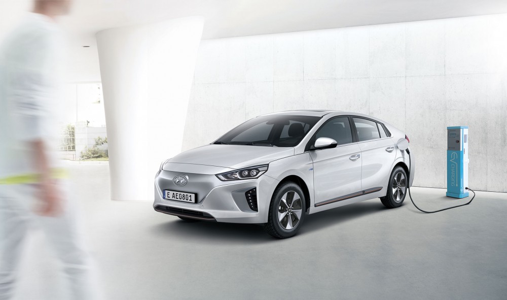 Hyundai ioniq store electric kaina