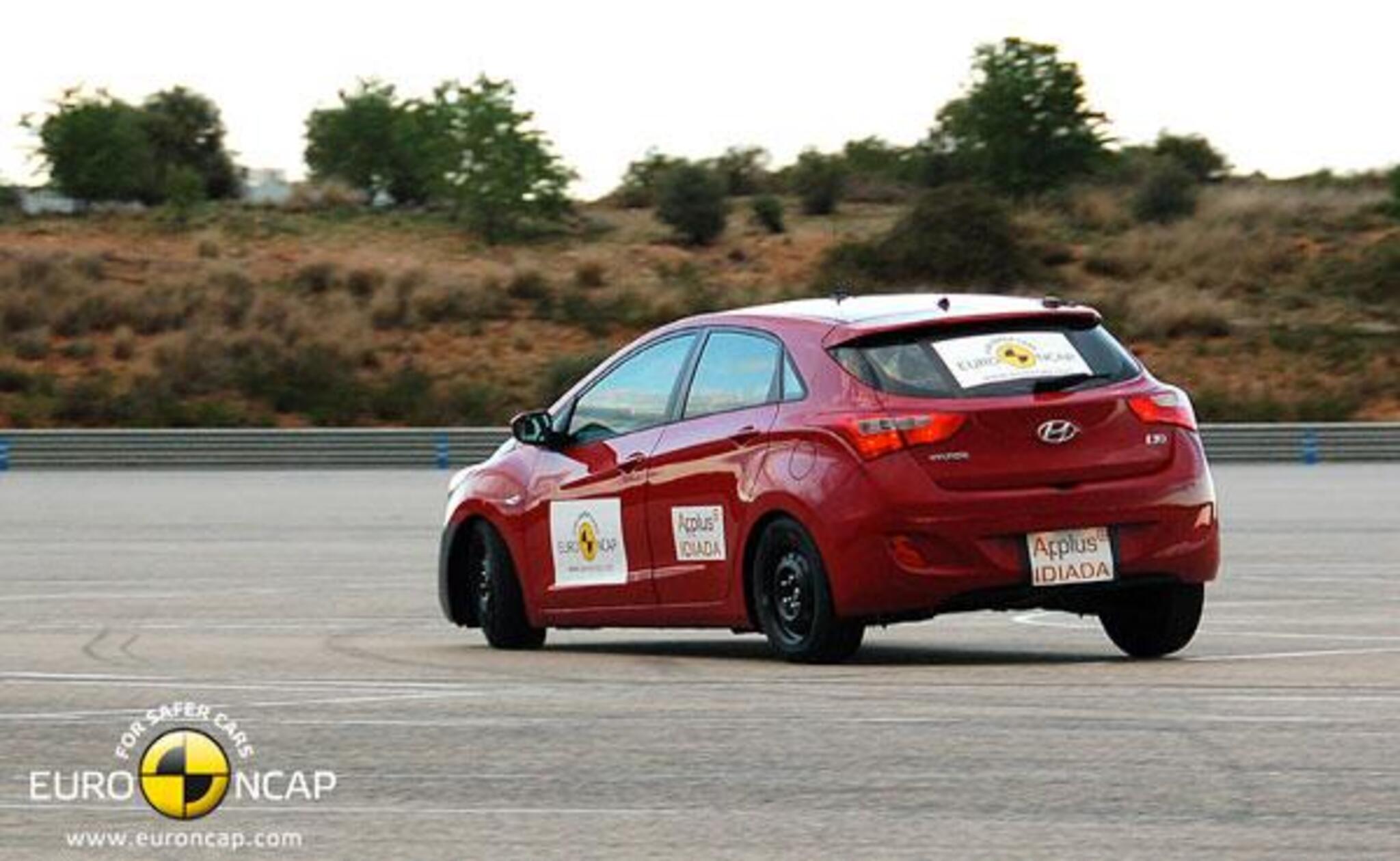 „New Generation i30“ pelnė aukščiausią penkių žvaigždučių „Euro NCAP“ įvertinimą