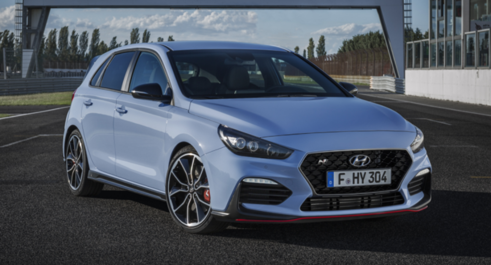 Jaudinantis vairavimo potyris kiekvienam: naujasis „Hyundai i30 N”