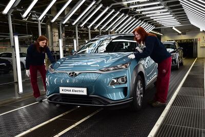 „Hyundai Motor“ patrigubina „Kona Electric“ gamybos pajėgumus