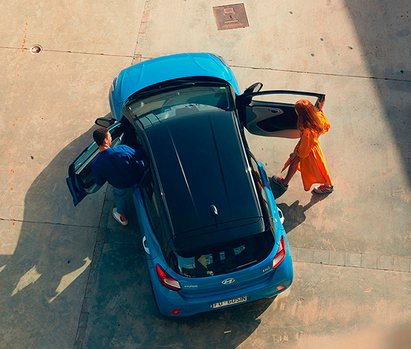 Hyundai i10 efektingas spalvų kontrastas