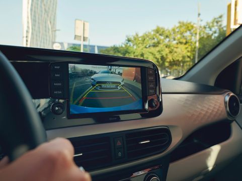 Naujasis Hyundai i10 galinio vaizdo kamera