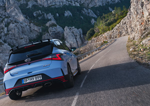 Naujasis Hyundai i20N MY21 eismo juostos išlaikymas