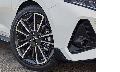 Hyundai i20 N LINE stilingi dvispalviai ratlankiai