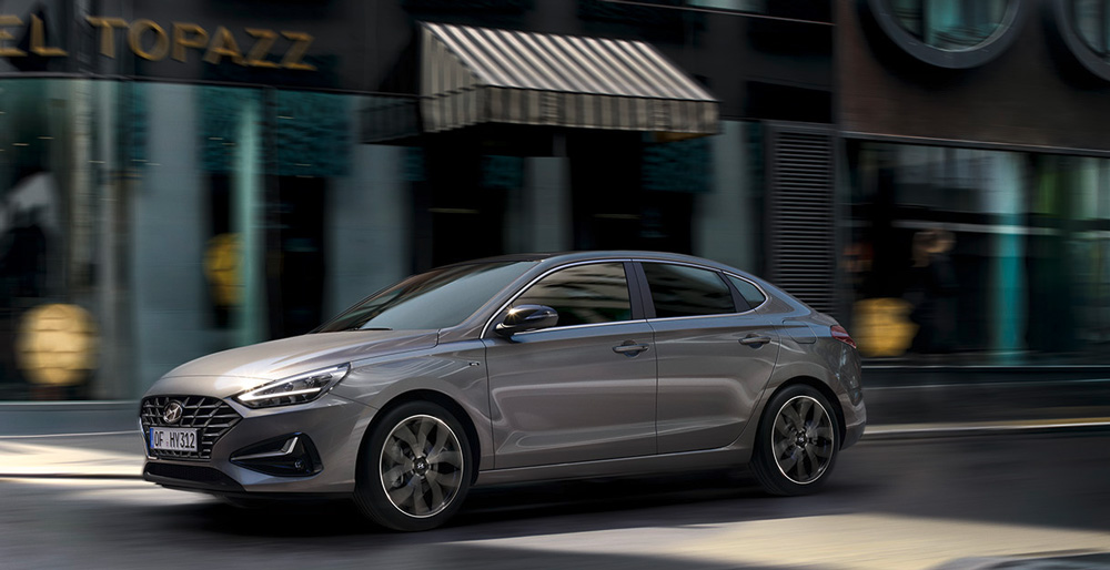 Naujasis Hyundai i30 fastback my21 dinamiškas vairavimas