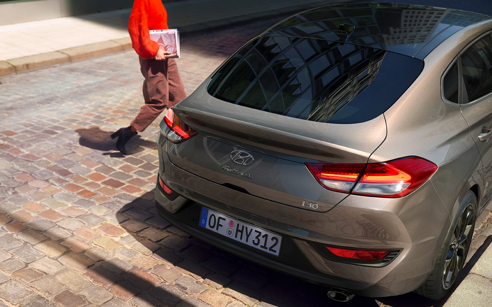 Naujasis Hyundai i30 fastback my21 48v pusiau hibridinė sistema 