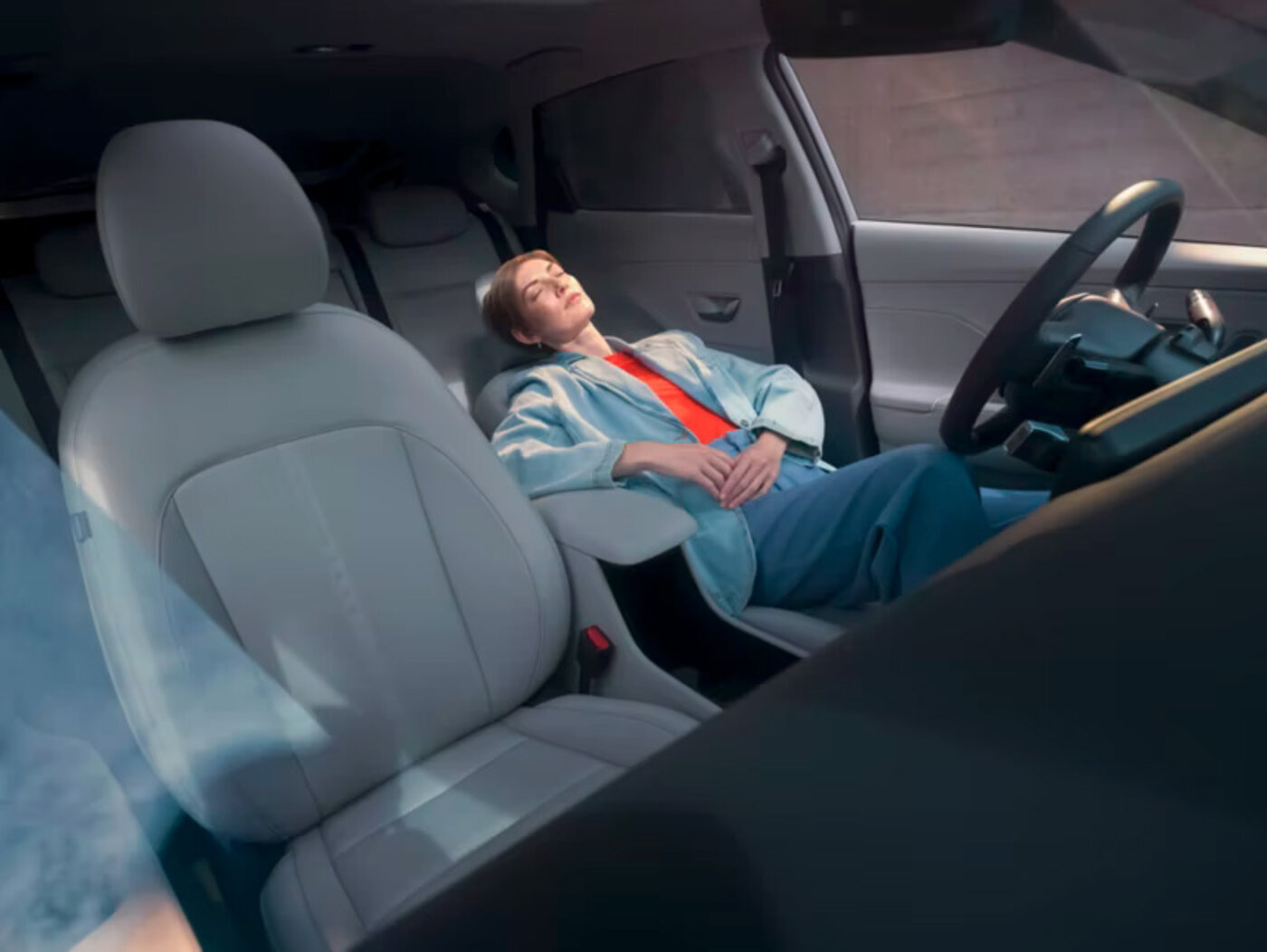 Hyundai KONA Hybrid MY24 Relaksacinės pirmos eilės sėdynės