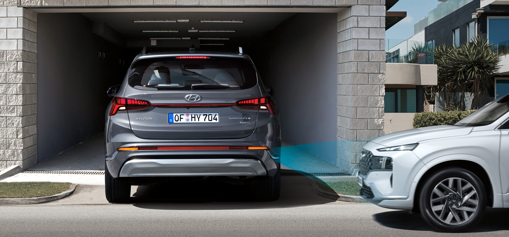 Naujasis Hyundai Santa Fe MY21 sauga atbulinio susidurimo vengimas